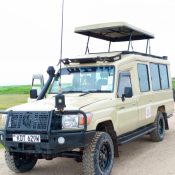 4x4 Land Cruiser safari vehicle used for Nairobi to Masai Mara transfer in Kenya