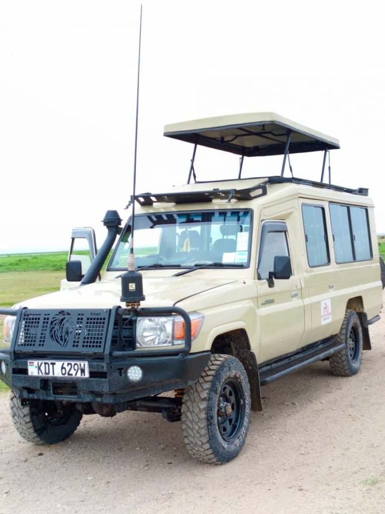 4x4 Land Cruiser safari vehicle used for Nairobi to Masai Mara transfer in Kenya